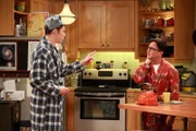 Sheldon (Jim Parsons, l.) und Leonard (Johnny Galecki, r.) ...