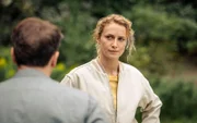 Femke Folkmer (Pia Barucki) und Tjark Wolf (Hendrik Duryn, l.) +++ Die Verwendung des sendungsbezogenen Materials ist nur mit dem Hinweis und Verlinkung auf RTL+ gestattet. +++