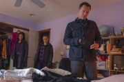 L-R: Sheryll Barnes (Roxy Sternberg); Hana Gibson (Keisha Castle-Hughes); Jess LaCroix (Julian McMahon)