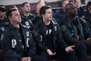 (v.l.n.r.) Charles Boyle (Joe Lo Truglio); Jake Peralta (Andy Samberg); Terry Jeffords (Terry Crews)
