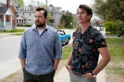 Dave Leigh (Kristian Bruun, l.) und Harley Carter (Jerry O'Connell)