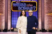 Die Schauspielerin und Fernsehmoderatorin Stephanie Stumph (l.) und ihr Vater, der Schauspieler und Kabarettist Wolfgang Stumph (r.) treten bei "Wer weiß denn sowas?" gegeneinander an.