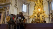 Der auf dem Grab des Apostels Petrus errichtete Petersdom ist das lang erwartete Ziel der Pilger der Via Francigena und das wichtigste Heiligtum der römisch-katholischen Kirche.