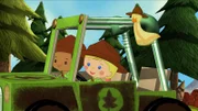 Hamid, Zoé und QuackQuack sind diesmal Waldhüter und fahren hier im Jeep durch die Gegend.