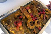 Für die legendäre Marseiller Bouillabaisse werden Fische verwendet, die drollige Namen wie Meersau, Knurrhahn oder Geißbrasse haben.