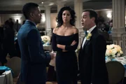 "Brooklyn Nine-Nine", "Gut in Emotion." Die Hochzeit von Ginas Mutter und Charles Vater ist zum Greifen nahe. Für Gina hat dieses Ereignis absolute Priorität. Jeder ihrer Kollegen im Revier muss eine Aufgabe beim Hochzeitsfest übernehmen. Doch nichts scheint so zu laufen, wie es eigentlich sollte. Die Nebelmaschine streikt, auf der Torte stehen keine Namen und Charles Vater bekommt im letzten Moment offenbar kalte Füße. Jake hilft Amy, einen Geldfälscher zu verhaften, hinter dem sie seit zwei Jahren her ist. Dabei verliert er prompt den Trauring.
