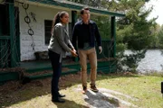 Det. Sam Shaw (Sydney Tamiia Poitier) und Harley Carter (Jerry O'Connell)