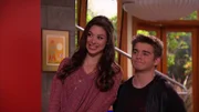 L-R: Phoebe Thunderman (Kira Kosarin), Max Thunderman (Jack Griffo)