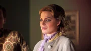 Laura Cameron ( Margot Robbie )
