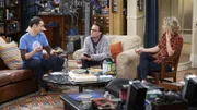 Leonard (Johnny Galecki, M.) und Sheldon (Jim Parsons, l.) wollen sportlicher werden. Penny (Kaley Cuoco, r.) ist sich nicht sicher, ob die Jungs wirklich geeignet für Sport sind ...