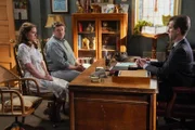 (v.l.n.r.) Mary Cooper (Zoe Perry); George Cooper sen. (Lance Barber); Pastor Jeff (Matt Hobby)