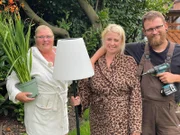 Brigitte (l.), Nadine und Peter
