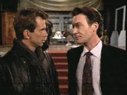 Poduzent Martin Kramer (Robin Sachs) und der Regisseur Peter Drew (Davis Gaines) streiten sich um die Besetzung eines Theaterstücks.