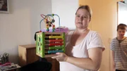 Sandra und die ganze Familie feiert den ersten  Geburtstag des kleinen Dave Martin