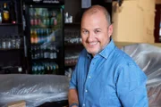 (9. Staffel) - Für viele Restaurants und Hotels die letzte Rettung: Sternekoch Frank Rosin ...