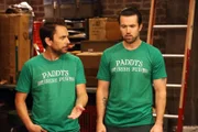 Charlie Kelly (Charlie Day, l.); Mac (Rob McElhenney, r.)
