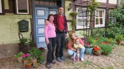 Von links: Renate, Detlef, Sara und Melina.Von links: Renate, Detlef, Sara und Melina.