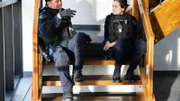 Dominique Luca (Kenny Johnson) und Christina 'Chris' Alonso (Lina Esco)