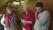 Thomas tut sich schwer damit sein akribisch gesammelte Puppenteile zu verkaufen.