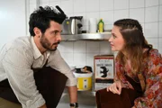 Nathalie (Amrei Haardt) und Matteo (Riccardo Angelini) fällt es schwer, nach dem Kuss normal miteinander umzugehen.