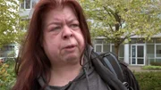 Pam (56) sieht endlich  Licht am Ende des Tunnels, denn bald soll sie Unterstützung vom Amt bekommen.
