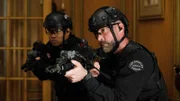 Victor Tan (David Lim, l.) und David 'Deacon' Kay (Jay Harrington)