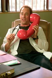 Dr. Norris (Christopher Meloni), ein Arzt der besonderen Art ...
