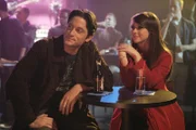 Melinda (Jennifer Love Hewitt, r.) und Jim (David Conrad, l.) amüsieren sich bei einem Konzert