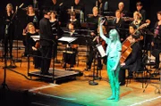 mit: Hanna Plaß als Erzählerin, SWR Vokalensemble und dem Villa Berg Quartett