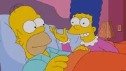 Homer (l.) macht sich große Sorgen um seine Ehe: Seit er Marge (r.) mit Hilfe der Datenbrille von Mr. Burns beobachten kann, weiß er, dass sie einmal pro Woche einen Psychotherapeuten aufsucht ...