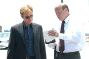 Ein äußerst komplizierter Fall macht Det. Frank Tripp (Rex Linn, r.) und Lt. Horatio Caine (David Caruso, l.) zu schaffen ... Ein äußerst komplizierter Fall macht Det. Frank Tripp (Rex Linn, r.) und Lt. Horatio Caine (David Caruso, l.) zu schaffen ...