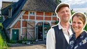 Tatiana und Stefan Timmann haben ein komplett marodes, 300 Jahre altes Bauernhaus gekauft und saniert. Damit haben sie das denkmalgeschützte Reetdachhaus „Anna Elbe“ in Altengamme bei Hamburg gerettet.