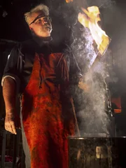 Waffenexperte David Baker (Bild) ist einer der Juroren bei "Forged in Fire - Wettkampf der Schmiede" ...
