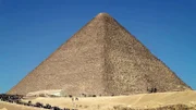 Das letzte verbleibende Weltwunder der Antike: Die Cheops-Pyramide in Ägypten ist ein Meisterwerk der Ingenieurskunst. Ihre Erbauer hatten einige architektonische Kniffe im Repertoire.