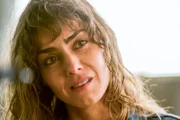 Verónica (Irene Accos) erfährt endlich die Wahrheit über Oscars Tod.