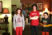 (v.l.n.r.) Sue (Eden Sher); Axl (Charlie McDemott); Brick (Atticus Shaffer)