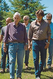 Rick Lagina (2.v.r.), Jack Begley (h.l.), Craig Tester (h.m.)