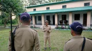 Schwerbewaffnet im Kampf gegen die Wilderer: Tigerpatrouille im Corbett Nationalpark in Indien.