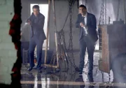 James Aubrey (John Boyd, l.); Booth (David Boreanaz, r.)