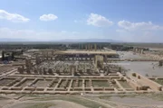 Gesamtansicht der Ruinen von Persepolis.