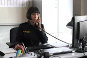 Josephine (Mira Mazumdar) fällt die Miene, als sie erfährt, dass Schäfer wegen Krankheit noch länger ausfällt.