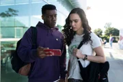 Cooper Clay (Chibuikem Uche), Bronwyn Rojas (Marianly Tejada)