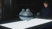 Ein Defekt am zweiten Sauerstofftank von Apollo 13 kostete die drei Astronauten an Bord fast das Leben. Dr. Sascha Auerbach und weitere Experten rekonstruieren das Desaster im All.