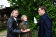 (v.l.n.r.) Michael (Erich Altenkopf); Hildegard (Antje Hagen); Xaver (Jan van Weyde)