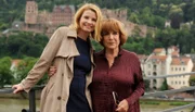 Titel Presseheft Chefin von Hotel Heidelberg Annette Kramer (Annette Frier) und ihre charismatische Mutter Hermine (Hannelore Hoger, re.).