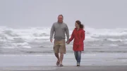 An den prächtigen Stränden von Portland in Oregon gehen Alisa und Jamie mit ihren Kindern gerne surfen, beobachten Wale und Wellen. Jetzt suchen sie ein Ferienhaus am Strand an der Pazifikküste in dem hübschen, ruhigen Ort Gearhart