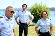 Paul Schott, Jakob Frings und Julia Demmler müssen den Tod des technischen Leiters, der örtlichen DLRG-Station aufklären.