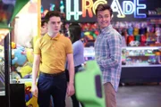 Franklin (Evan O'Toole, l.); Trip Windsor (Peyton Meyer, r.)