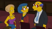 Das Bild, das Kirk (r.) und Luann van Houten (r.) für einen Schnäppchenpreis an die Simpsons verkauft haben, erweist sich als Werk eines bedeutenden Künstlers, dessen Schätzwert bei 100.000 Dollar liegt. Die van Houtens sind enttäuscht von ihren Freunden, weil diese das Geld für sich behalten wollen - da taucht auf einmal eine Unbekannte (l.) auf, die ebenfalls Besitzansprüche auf das Bild anmeldet ...