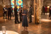In the middle Frances (Sarah Jessica Parker)